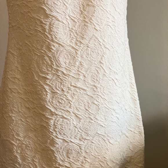 EUC Lace Stretch work or play dress - Picture 4 of 10